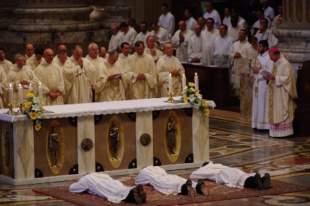 Clicca sull'immagine per vedere le altre foto dell'Ordinazione Presbiteriale di don Giancarlo Casadei